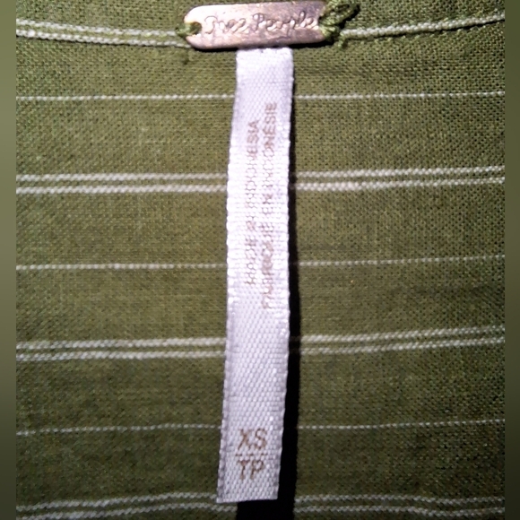 Free People Linen Blend Olive Green Striped V-Neck Shirt In A Womens Size XS. - Picture 2 of 8